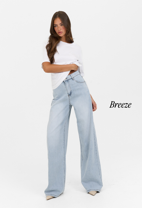 Wide leg stretch lightweight jeans breeze