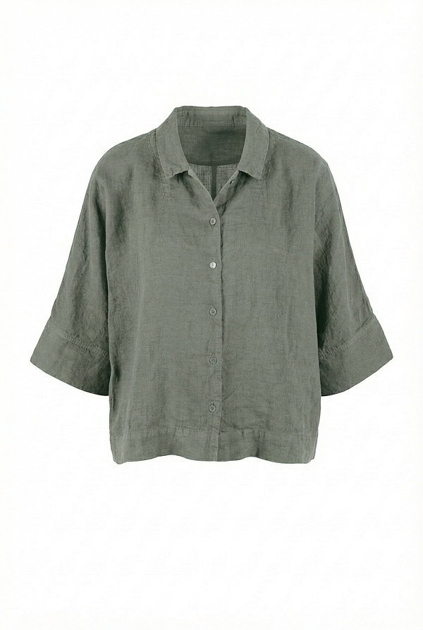 Classic shirt blouse details like the small collar and button placket define this style. The blouse is made from breathable linen with fine stripes and has a fashionable cropped, boxy fit. Short, roll-up sleeves and a wide hem accentuate the minimalist look. Wear it with matching trousers in the same fabric.