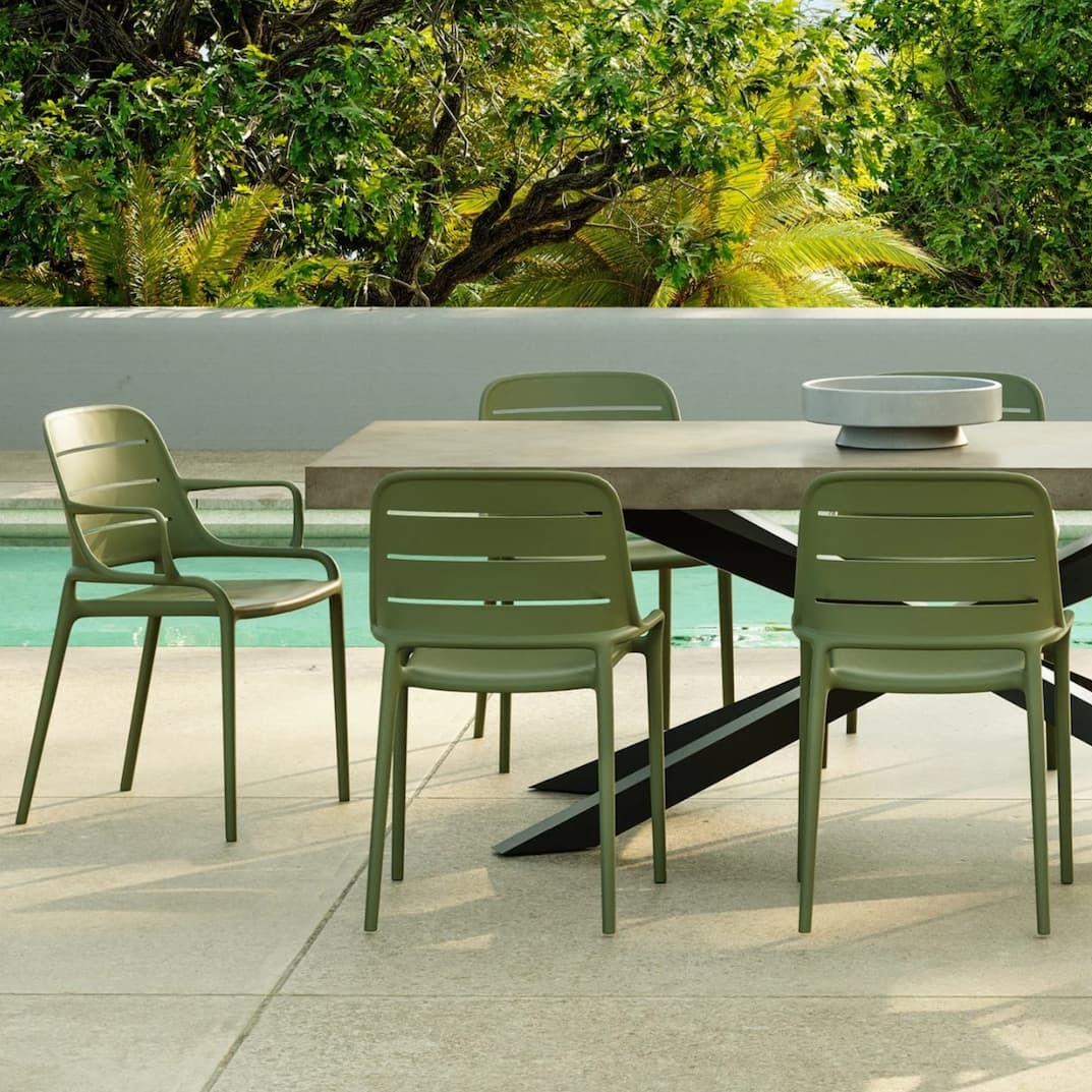 Jasper outdoor stacking armchair in green