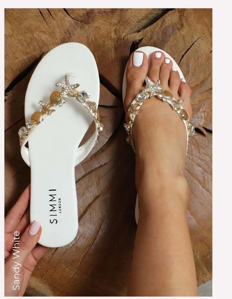sandy white 