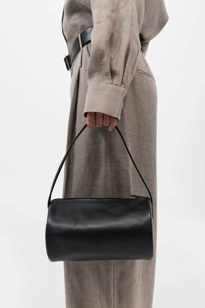 Image of Connolo Shoulder Bag - Black