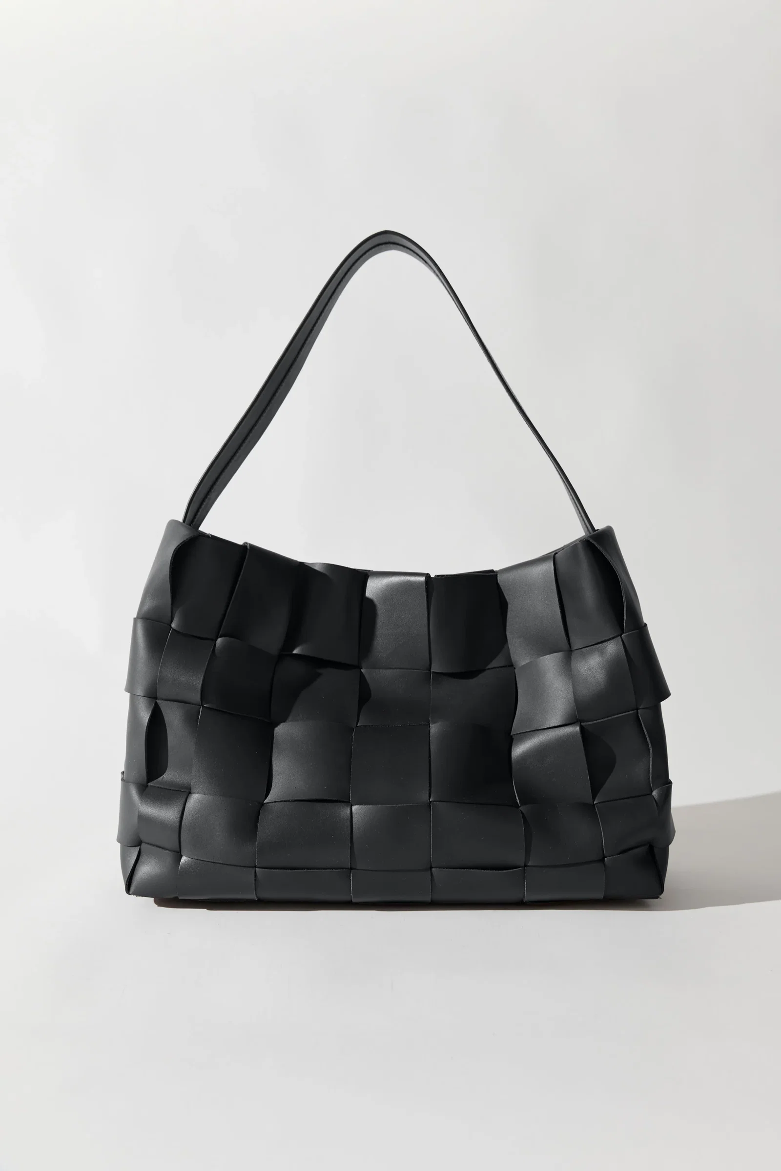 Image of Woven Large Tote - Black