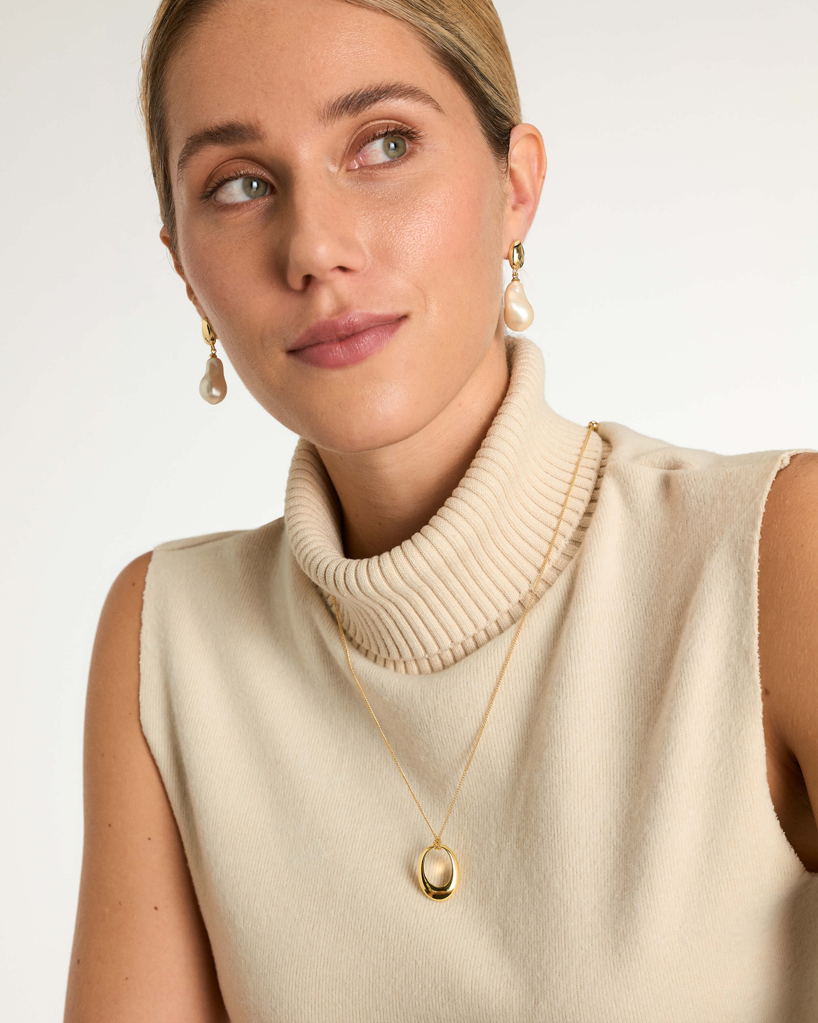 oval-pebbles-necklace-halsketten-18kt-vergoldet