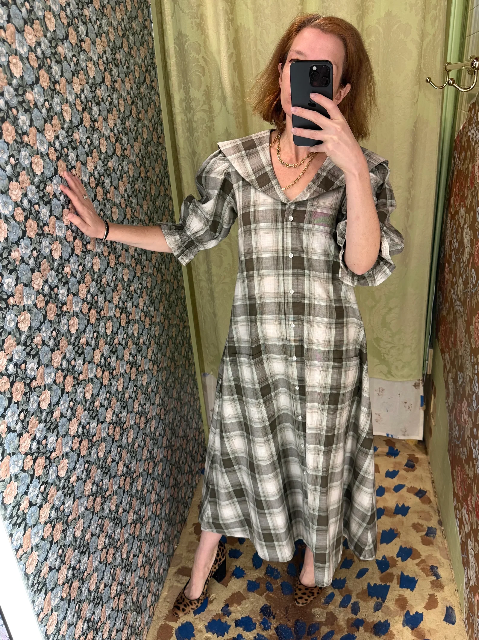 Image of Sailor Snap Housedress in Forest Plaid