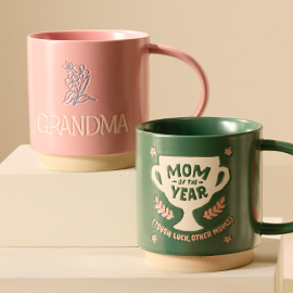Grandma mug and mom mug.