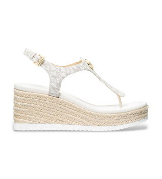 white-logo-wedges