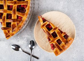 Tarta crujiente de cerezas