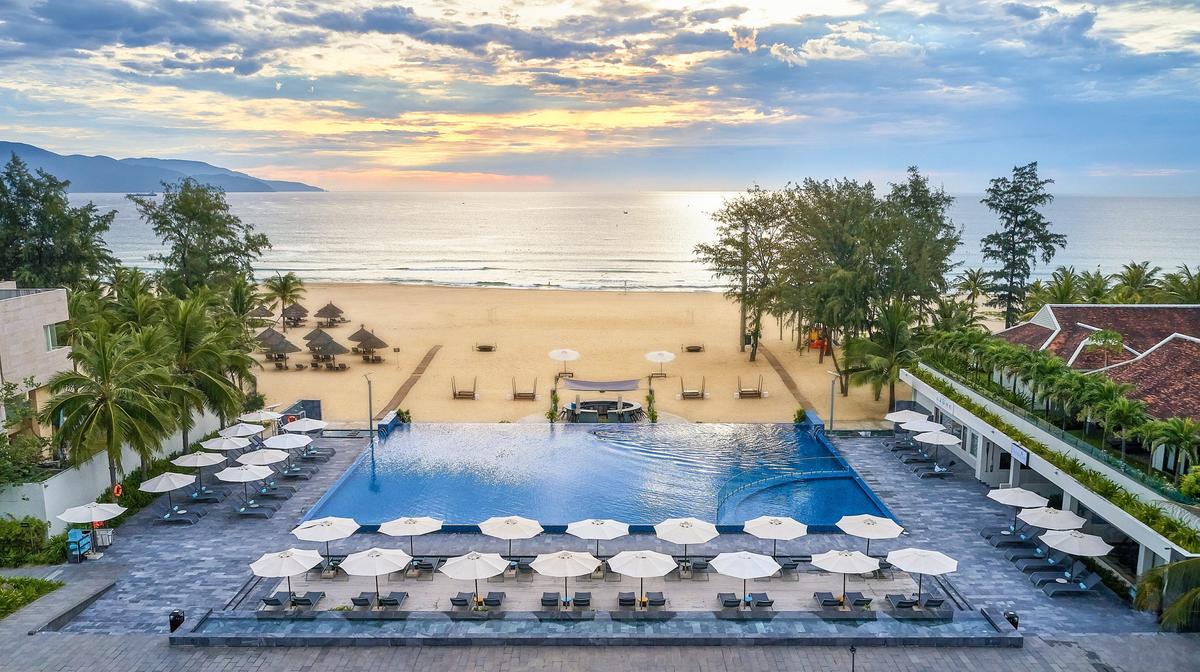 Limited Time Offer: 10-Day Vietnam Highlights with Ha Long Bay + 5-Night All-Inclusive Pullman Danang Stay