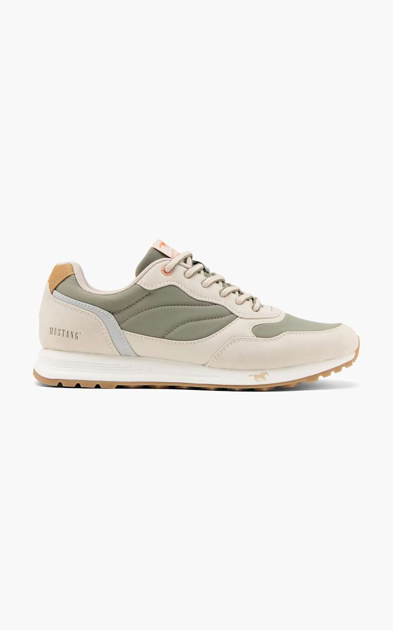 Sneaker