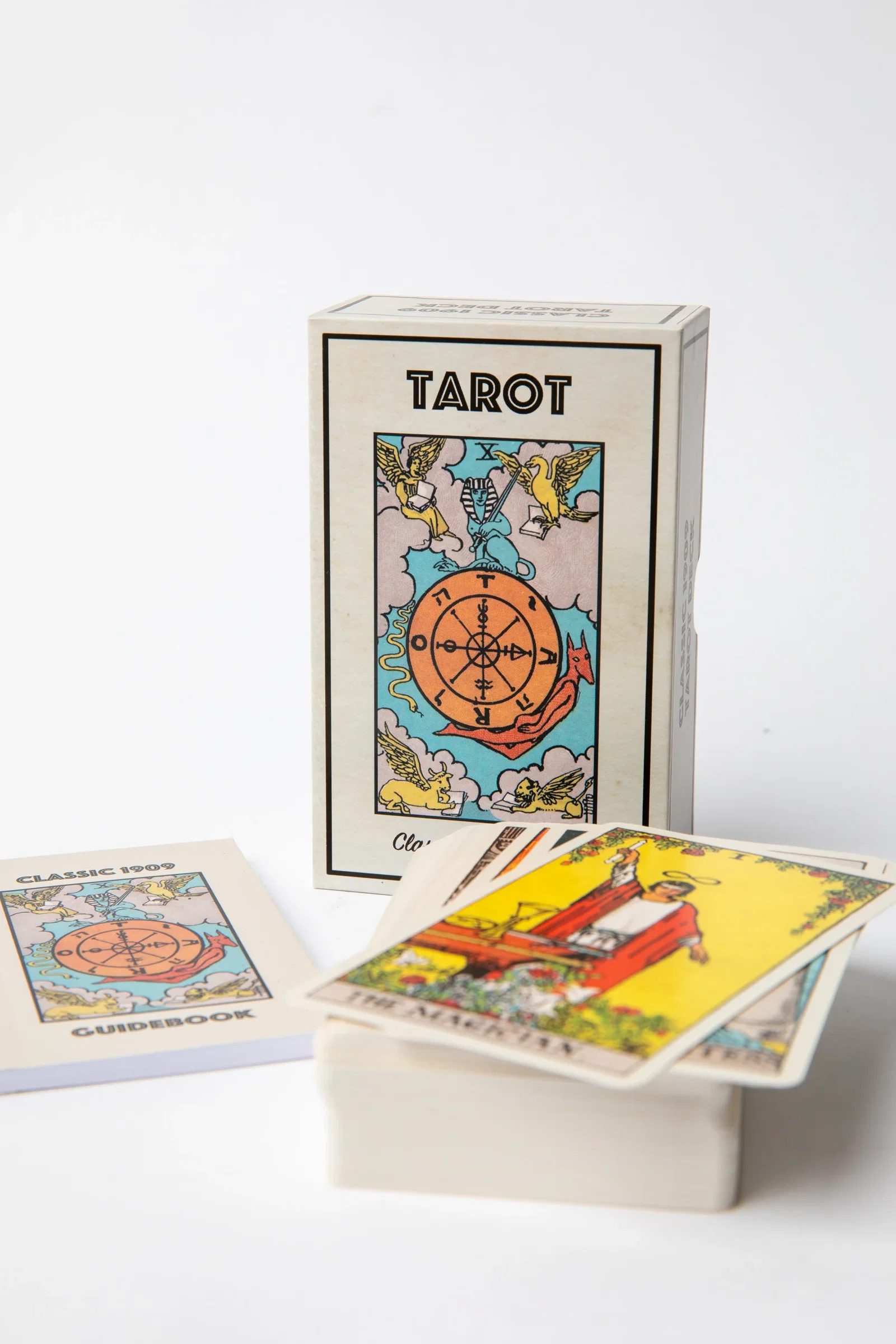 Image of Classic 1909 Tarot Card Deck and Guide