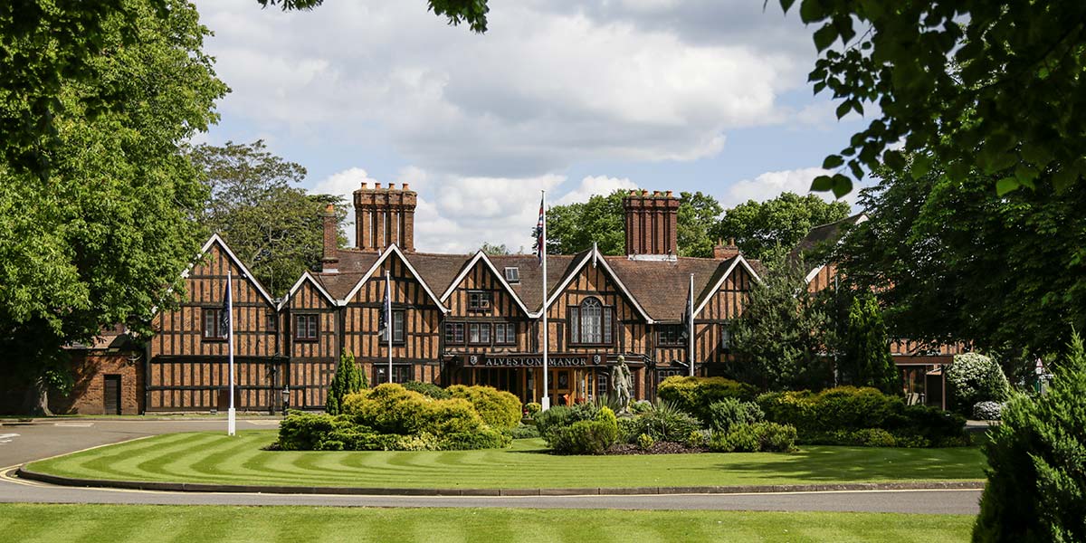 Alveston Manor front exterior shot