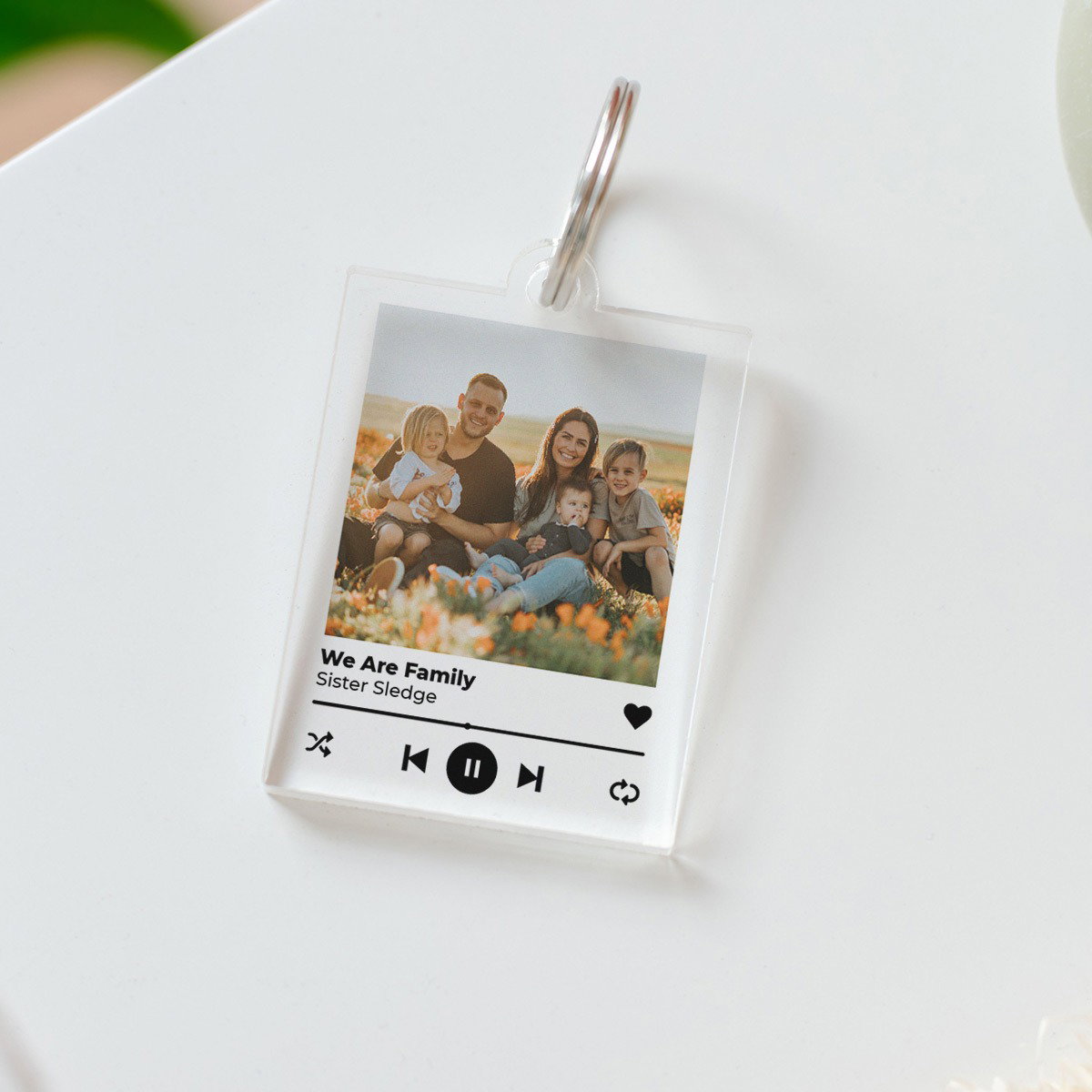 Image of Porte-clés personnalisé en acrylique avec photo et chanson