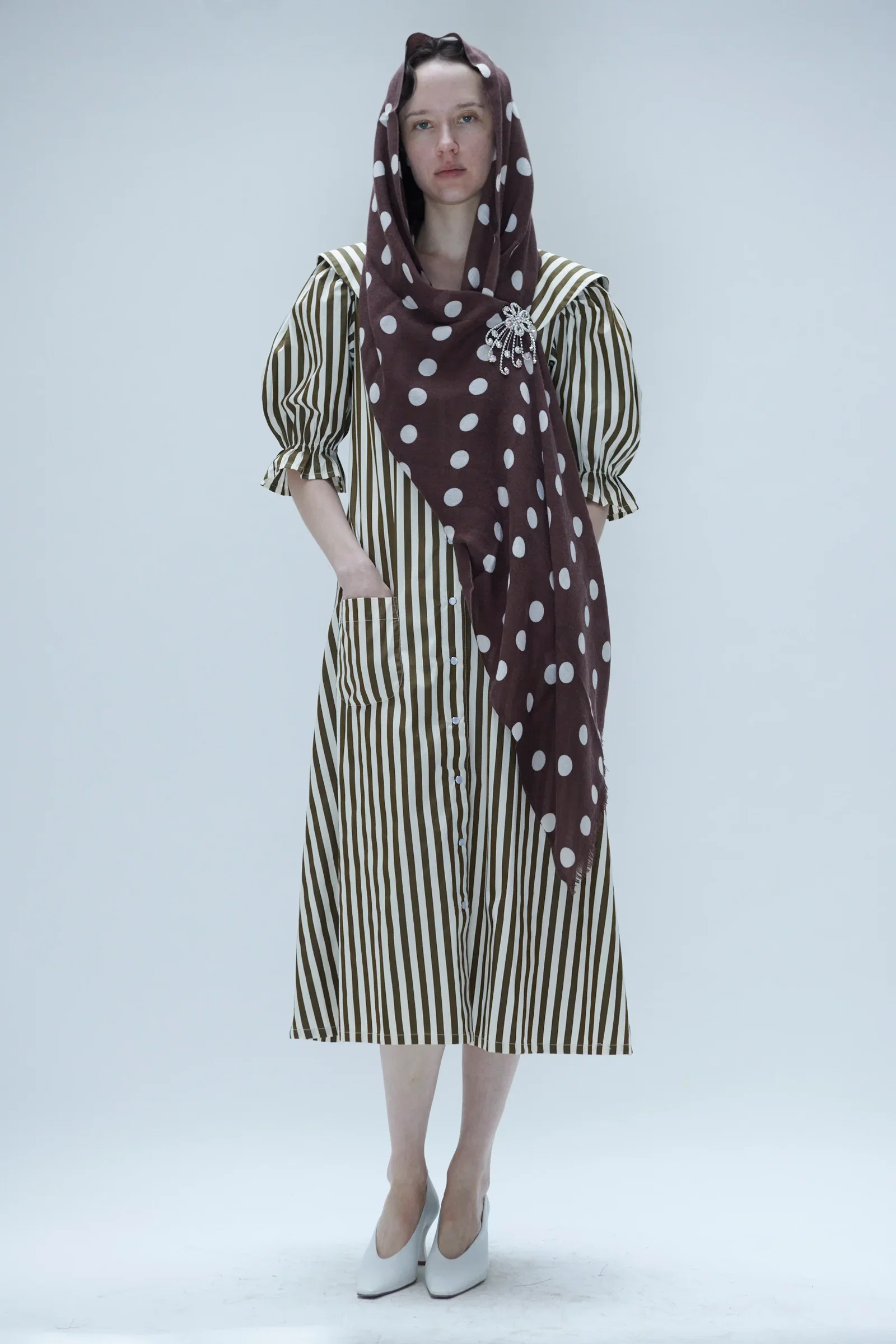 Image of Olivia Cashmere Scarf in Chocolate