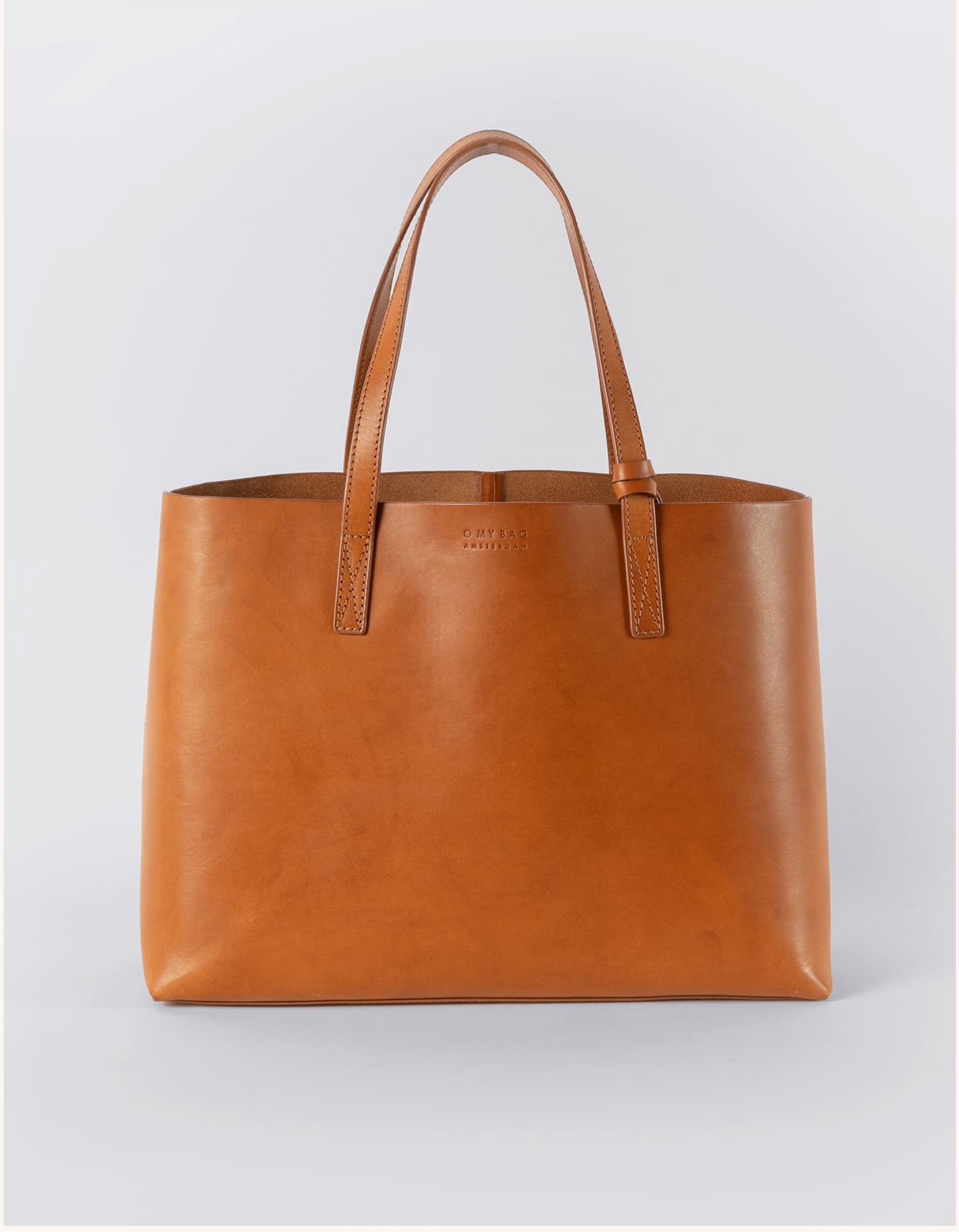 Sam Shopper in Cognac