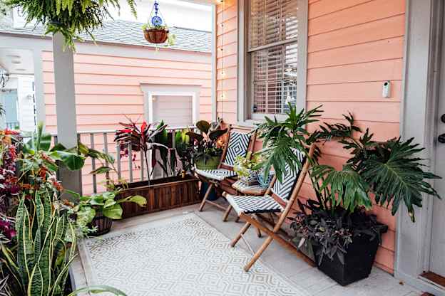 This Unexpected Online Store Has French Bistro Chairs for Under $100, and They’re Perfect for Small Spaces