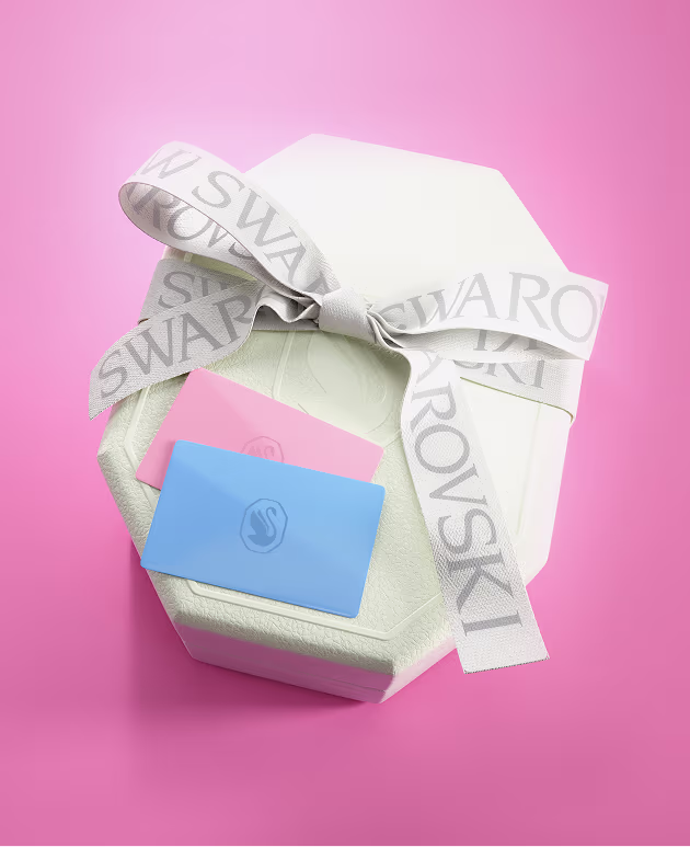 Carte regalo Swarovski su una confezione regalo