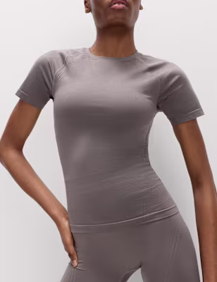 Crew Neck Seamless Fitted Top