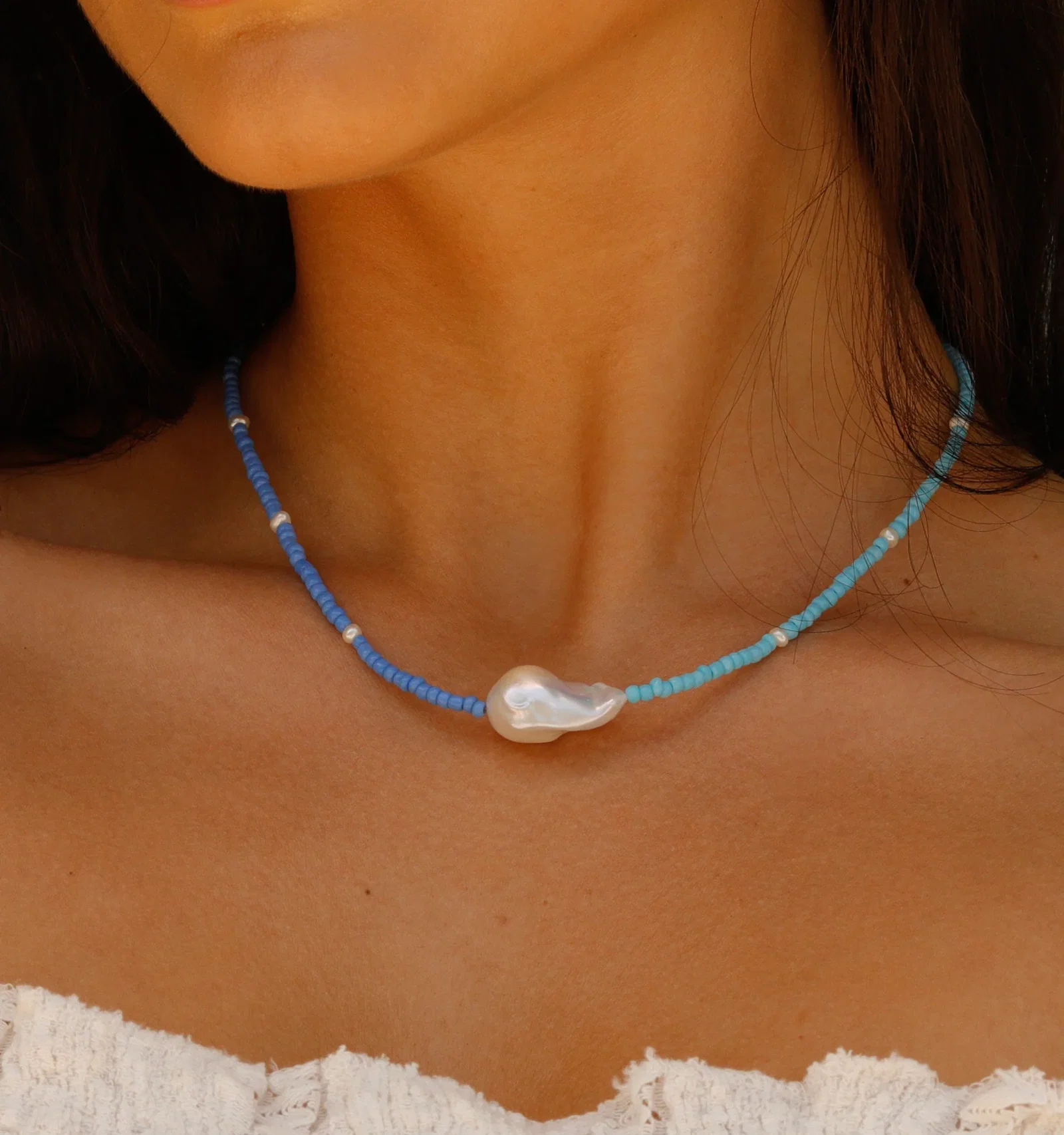 Image of Pearl Choker Necklace in Bright Blues
