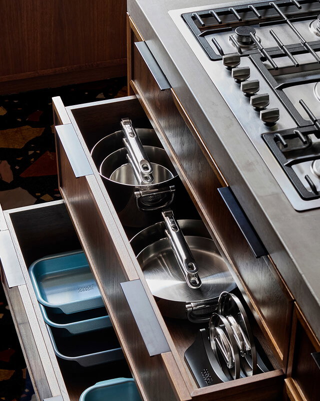 Space-Saving Cookware