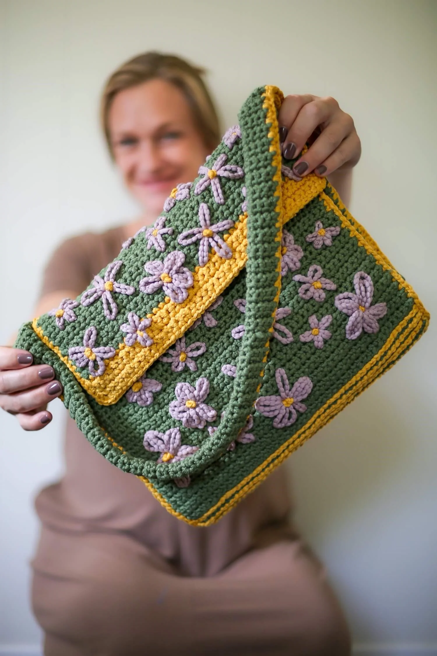 Image of Crochet Kit - Embroidered Flower Bag