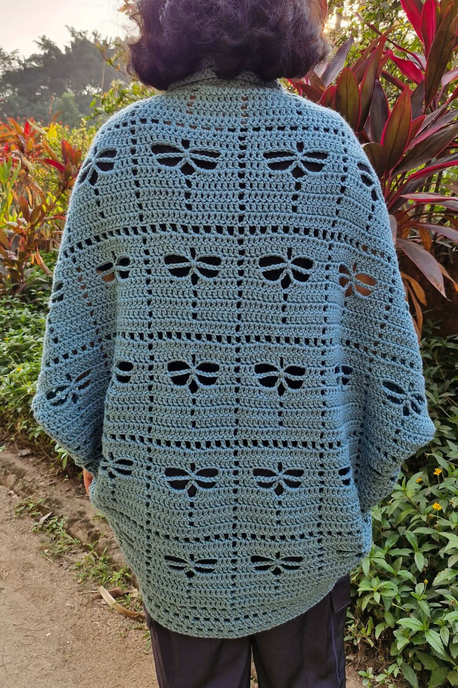Image of Dragonfly Garden Shrug (Crochet)