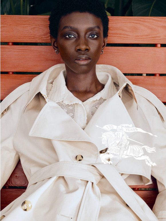 Light layers: trench coats and jackets for warmer days