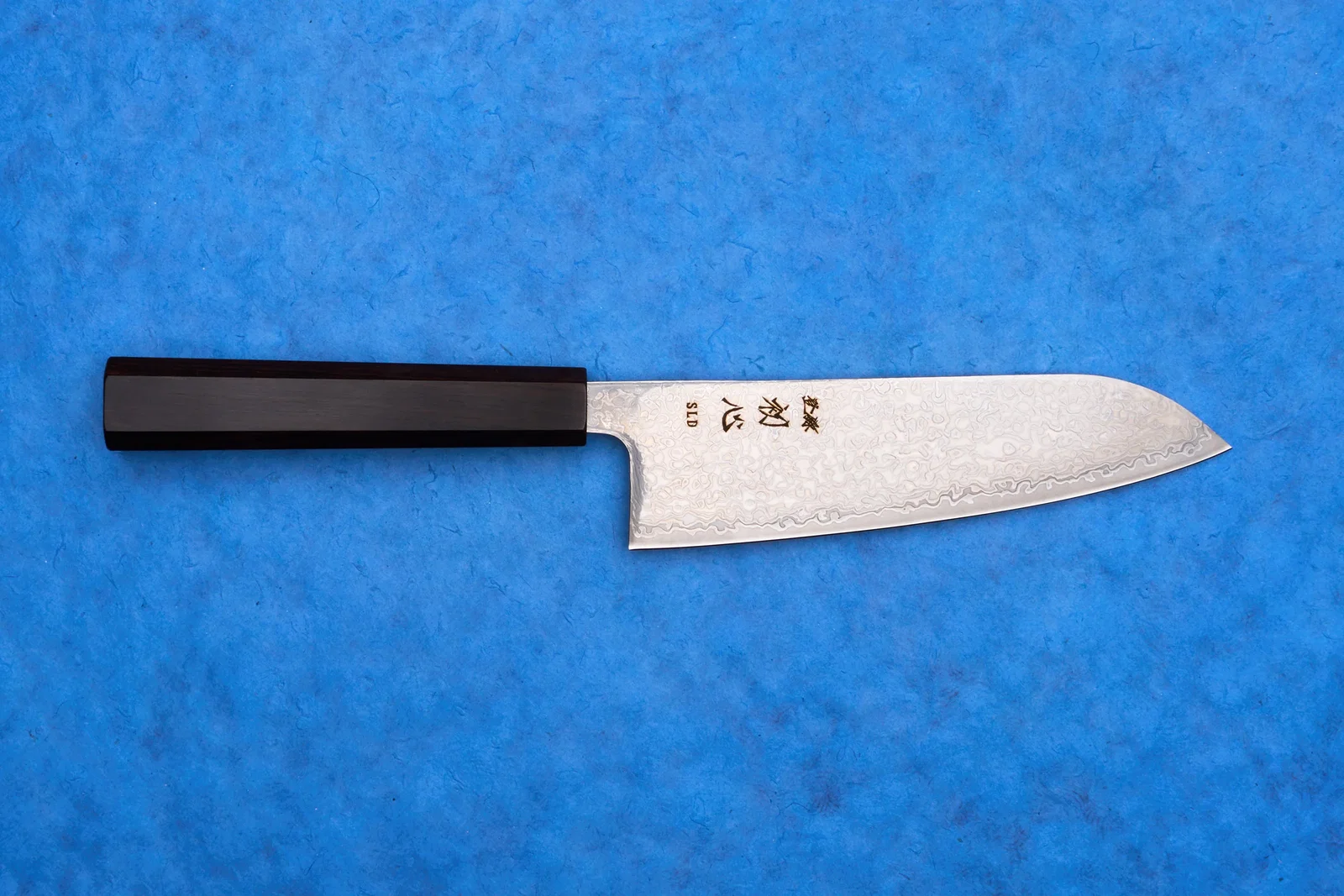 Image of Hatsukokoro SLD Hikari Kurozome Damascus Santoku 170mm