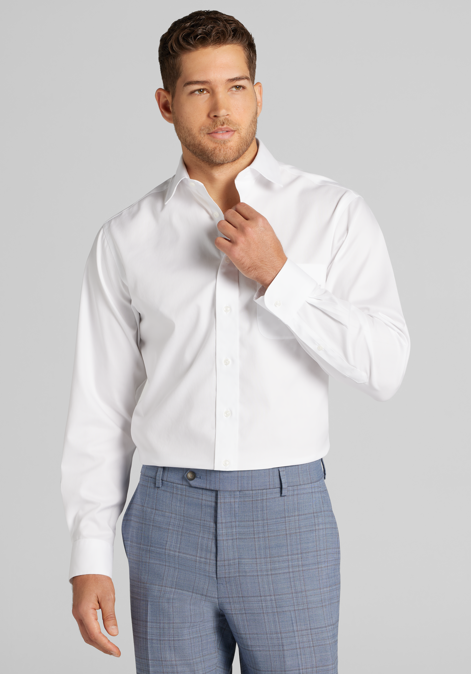 Traveler® Collection Tailored Fit Spread Collar Solid Dress Shirt
