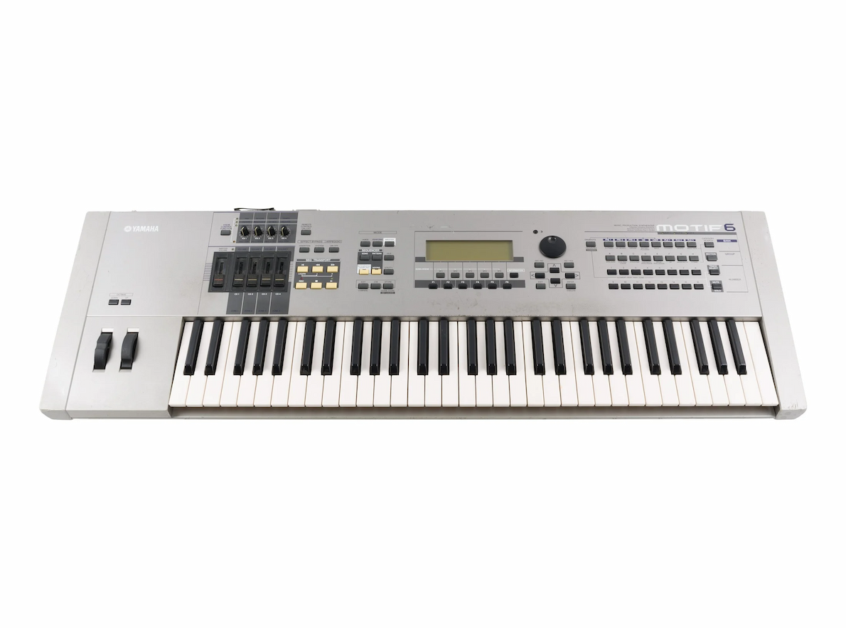 Yamaha MOTIF 6 Keyboard Workstation