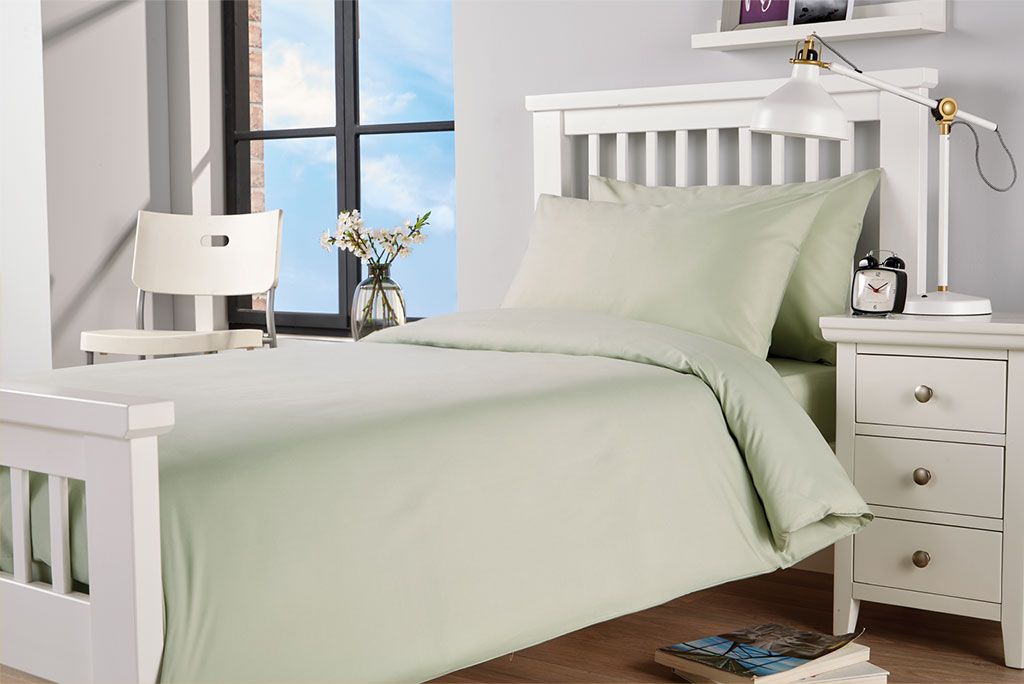 Refresh Your Rooms with Spring Comforts