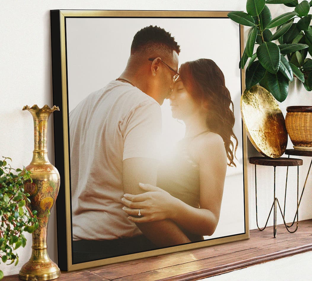 Frame the Moment