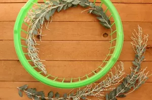 31 ways to make a gorgeous wreath for your front door (in a snap!)