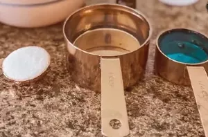 She uses a 1/4 of a cup of Dawn dish soap for this 5-minute toilet fix