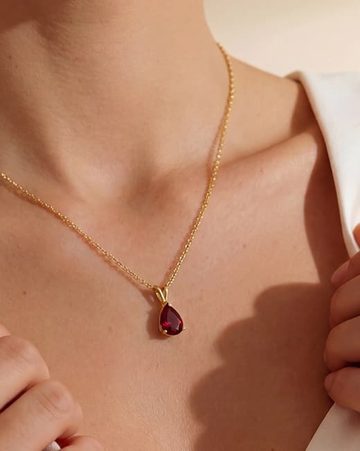 SOLITAIRE PENDANTS