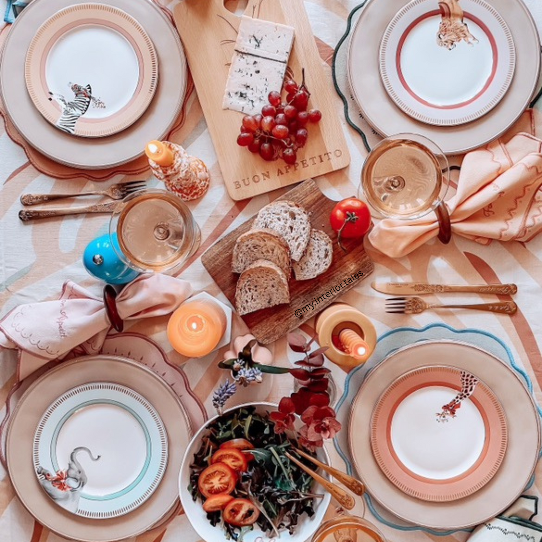 Animal dinner plates