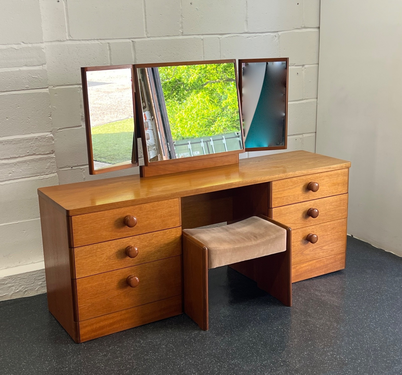 Midcentury Stag Cantata Dressing Table Teak Vintage 1960s (Delivery Available)