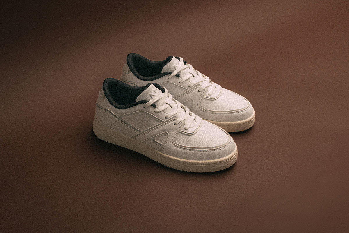 Nostalgia '87 in White / Midnight / Light Fog