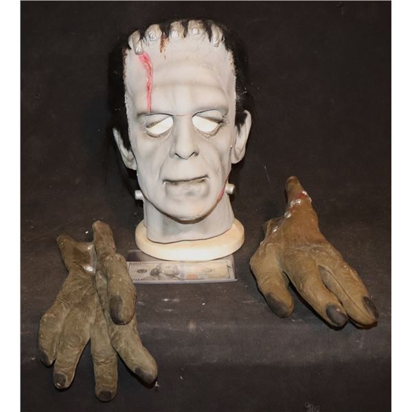 THE GREATEST VINTAGE MONSTER MASK HORROR & SCI-FI TOY EVENT IN HISTORY! 142
