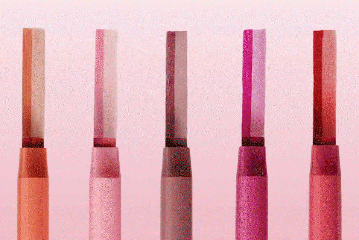 The DoubleDown Lip Definer™ was made to work with your favorite Lip Liner STAY-N® shades. Line, define, and fill all in one routine that lasts all day & night.