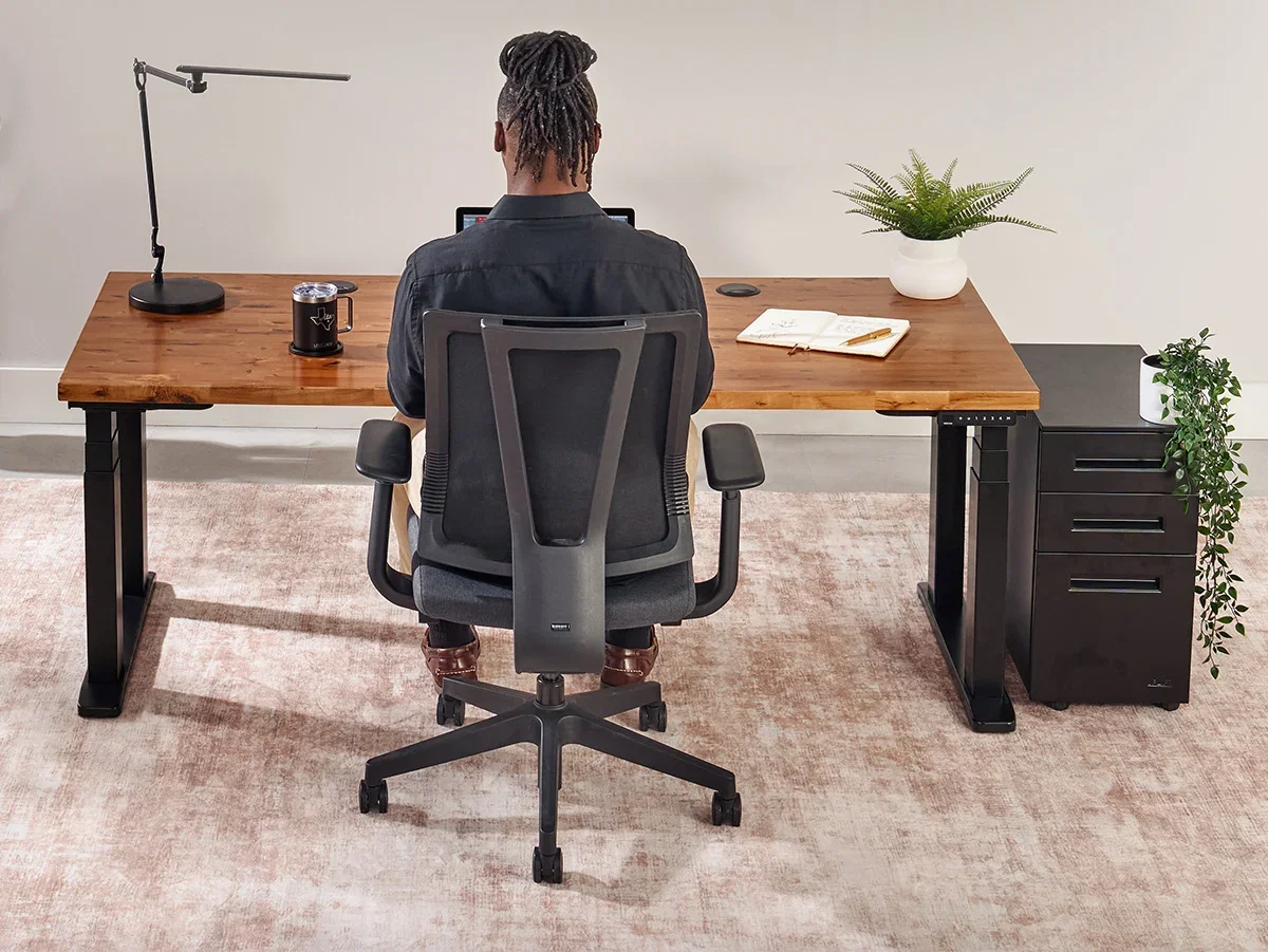Save on any standing desk, including the 4-leg UPLIFT standing desk