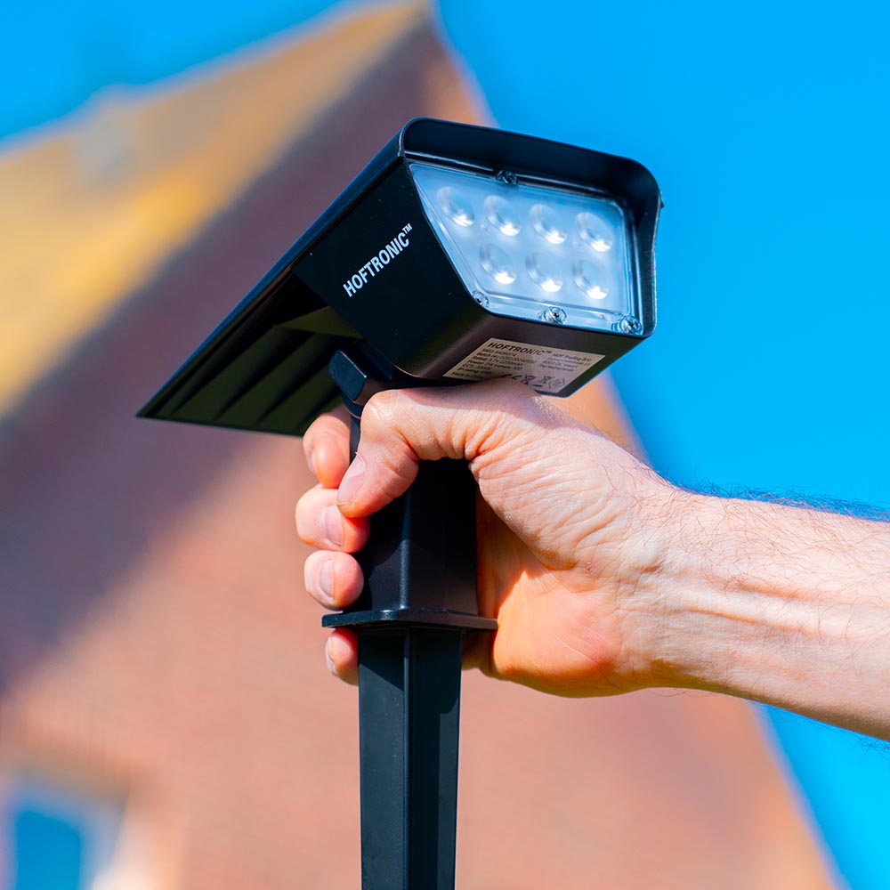 Odessa solar garden spike light