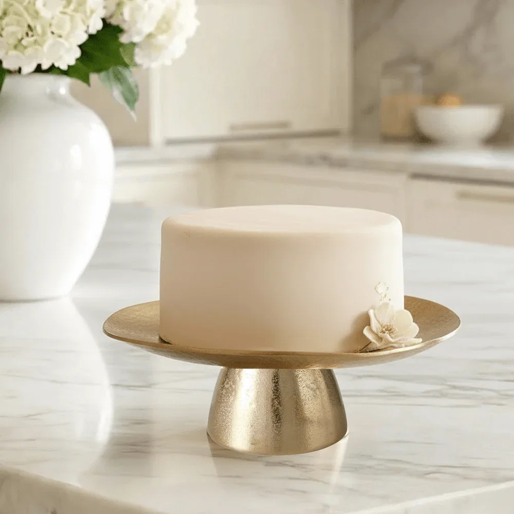 Inglot Gold Cake Stand with Organic Edge