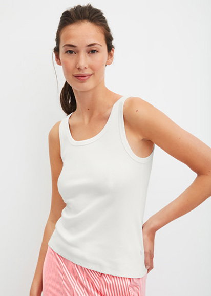 White tank top from the Favourites Beach range by CALIDA.