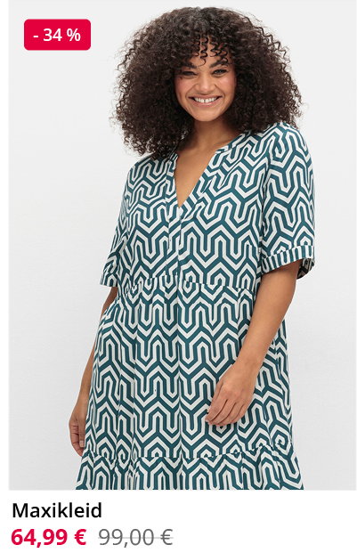 Model in grün-weißem Maxikleid mit geometrischem Muster