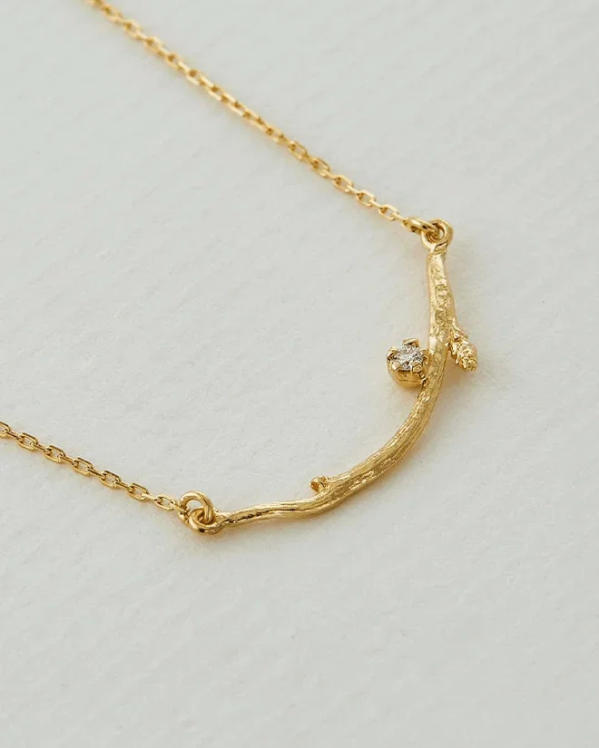 Diamond Wildwood Curve Necklace