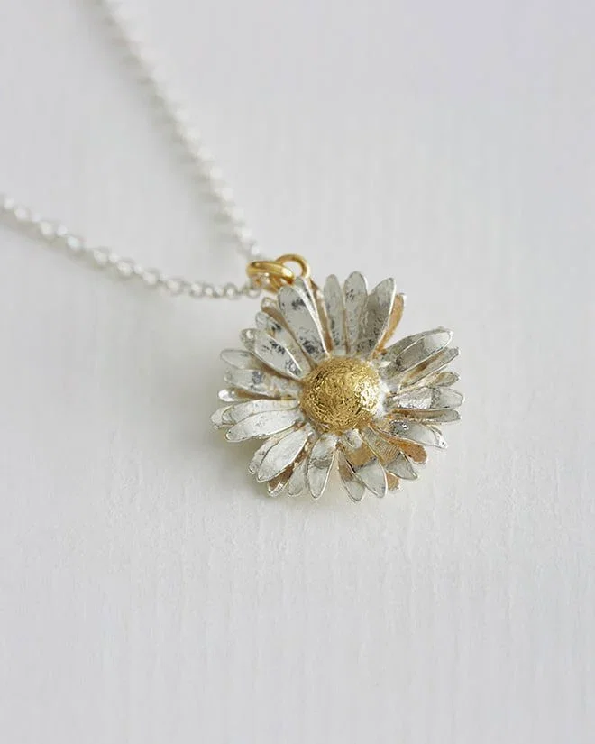 Big Daisy Necklace