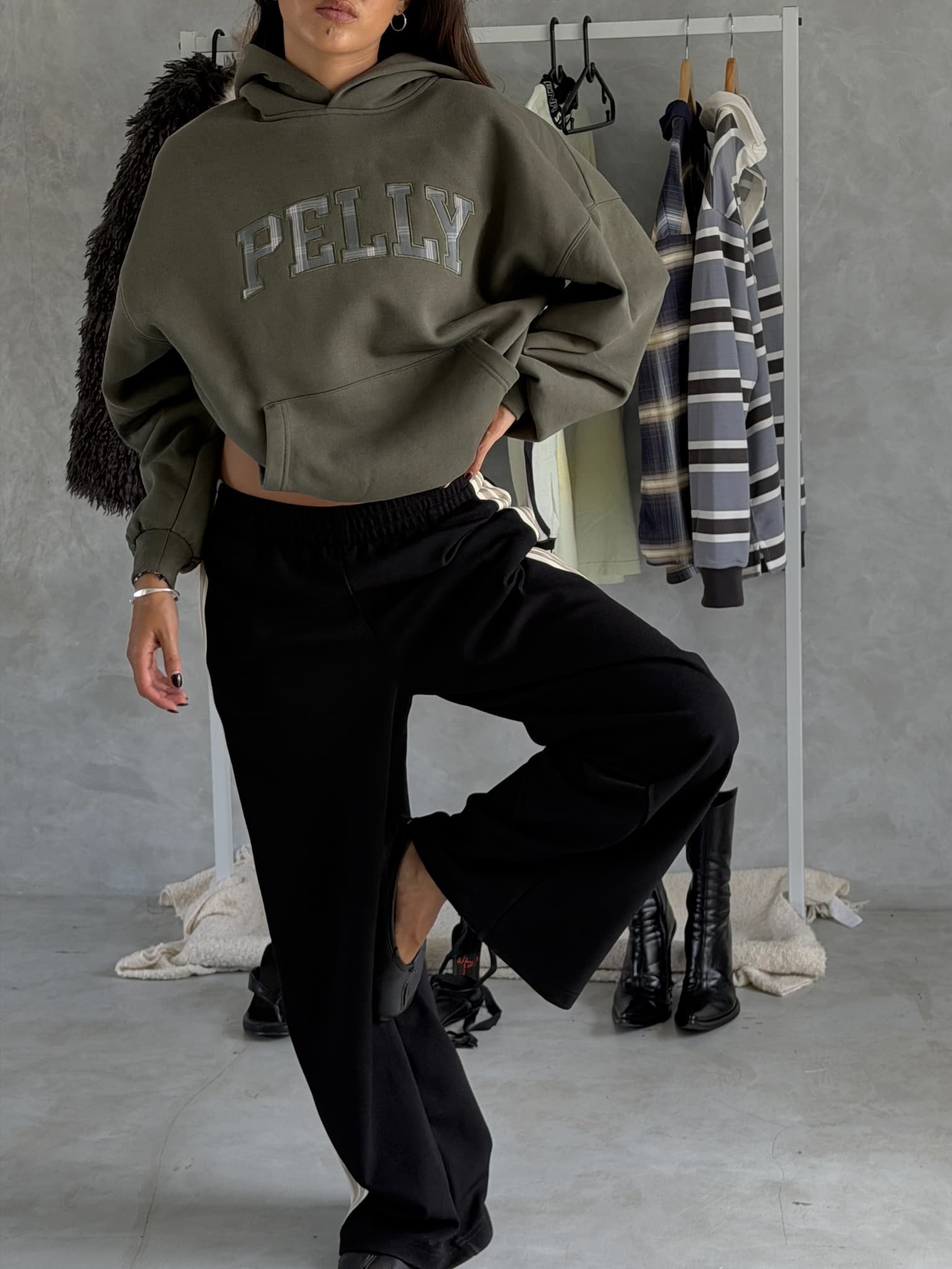 CASSIE OVERSIZED HOODIE