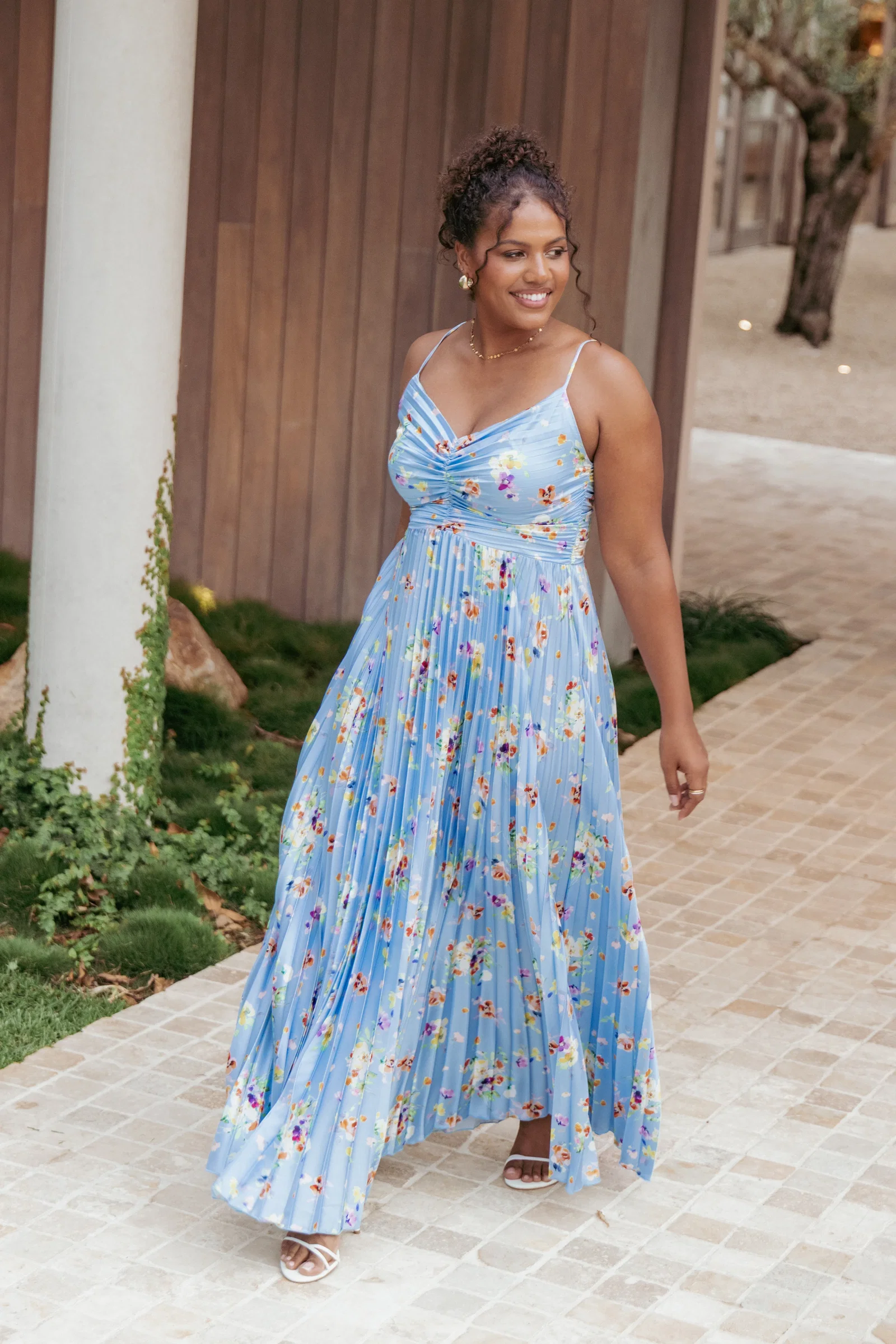 Image of Naira Pleated Maxi Dress - Cornflower Blue Floral