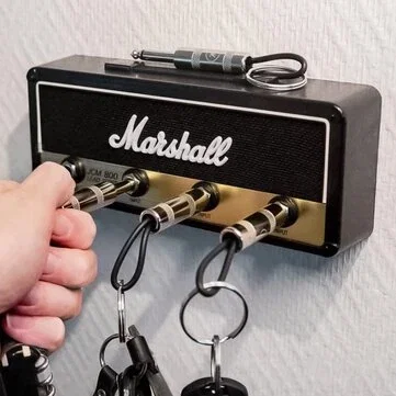 Modern Melody Music Note Key Holder Storage Box Rack Wall Mounted Key Holder Guitar Keyring Hook Holder with 4 Guitar Plugs