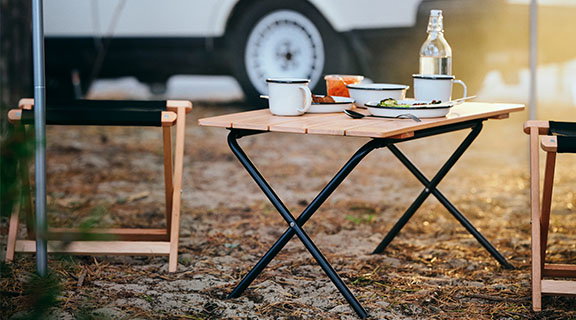 Morning breakfast ready for two on the SOLUPPGÅNG folding table.